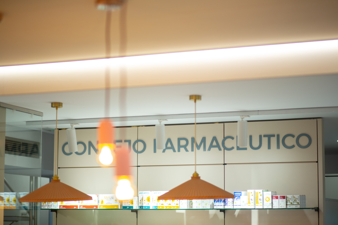 Farmacia Ciento Ocho detalle decoración
